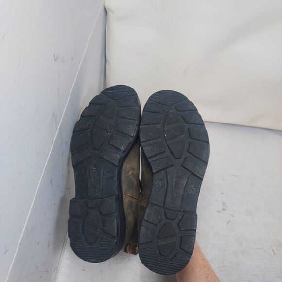 Blundstone WOMENS Chelsea Rustic Brown Tall Boot - Picture 8 of 9